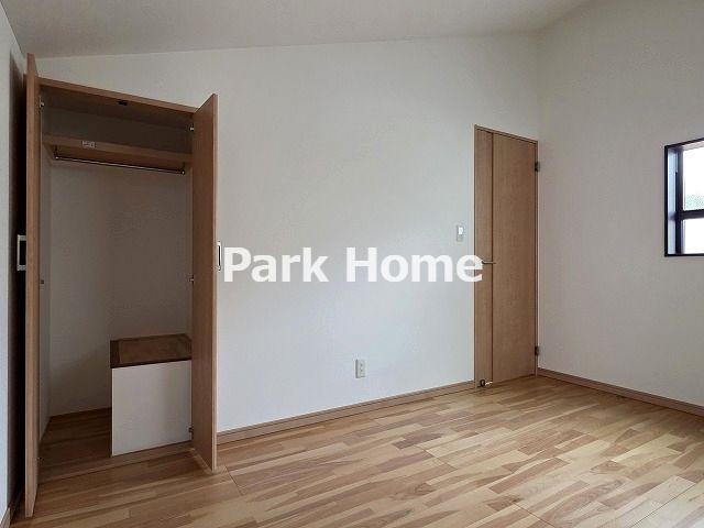 高知市鴨部　新築戸建ての収納|２F:6洋室クローゼット