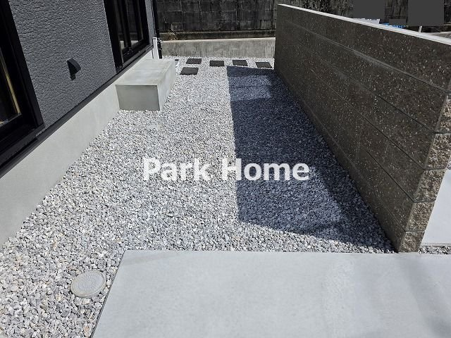 高知市鴨部　新築戸建ての庭