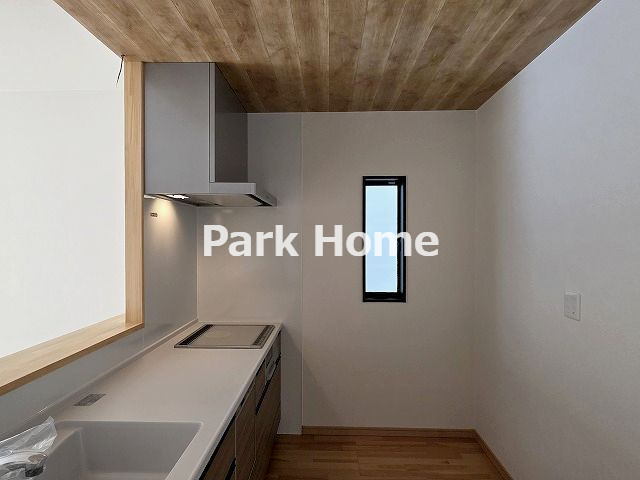 高知市鴨部　新築戸建てのキッチン