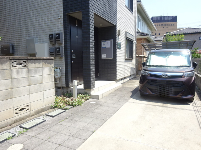 スクウェア３のエントランス