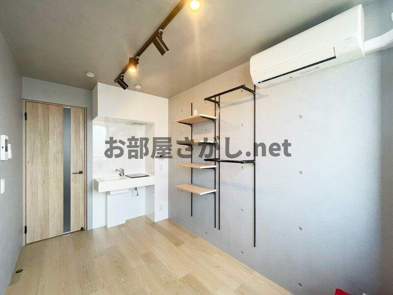 the14 HIGASHI-JUJOの洋室