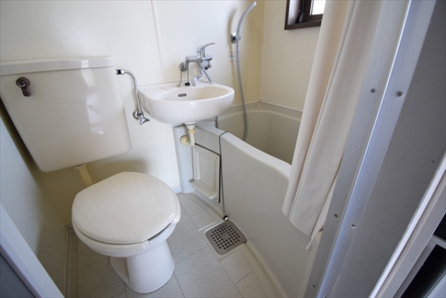 コーポ御幸の浴室|お風呂で日々の疲れを落としましょう