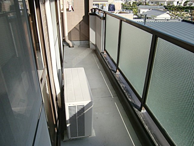 アーバンステージのバルコニー|※同建物の類似写真になります。