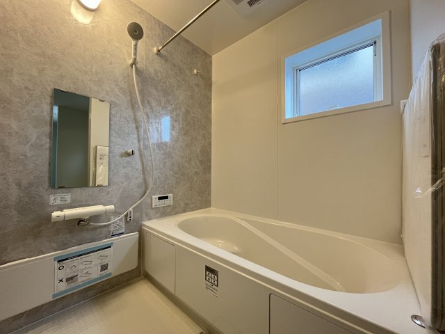 【浴室】 | 深谷市上柴町西第5  LiveleGarden.s　新築戸建　全2棟　1号棟