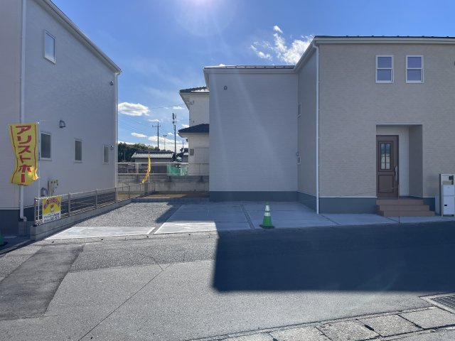 【駐車場】 | 深谷市上柴町西第5  LiveleGarden.s　新築戸建　全2棟　1号棟 | 1号棟