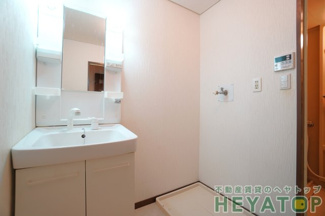 【洗面所】 | 便利なシャワー付き洗面化粧台（同仕様写真）