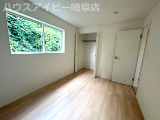 【洋室】 | 各務原市那加新田町新築建売残り1棟！新那加駅10分！那加第一小学校まで9分！お車3台以上可能！ | 各務原市那加新田町新築建売残り1棟！新那加駅10分！那加第一小学校まで徒歩9分！お車3台以上可能！