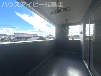 【バルコニー】 | 各務原市那加新田町新築建売残り1棟！新那加駅10分！那加第一小学校まで9分！お車3台以上可能！ | 各務原市那加新田町新築建売残り1棟！新那加駅10分！那加第一小学校まで徒歩9分！お車3台以上可能！