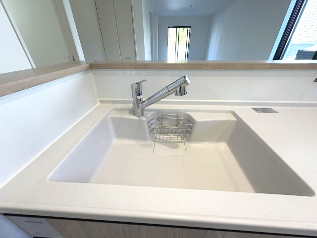 【キッチン】 | 福岡市東区雁の巣1丁目4期　1号棟（全2棟）【仲介手数料無料・0円】 | 現地写真。