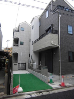 【前面道路含む現地写真】 | 前面道路含む現地写真です