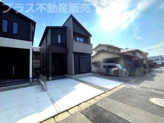 【外観】 | 現地写真。プラス不動産販売なら、現場の全ての棟をまとめてご見学頂けます。