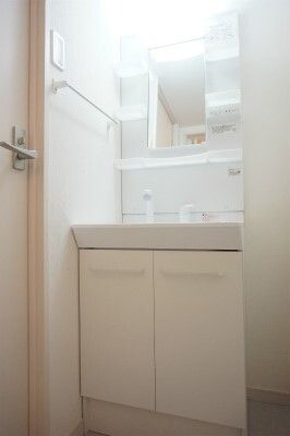 リブリ・yuukiⅡの独立洗面台