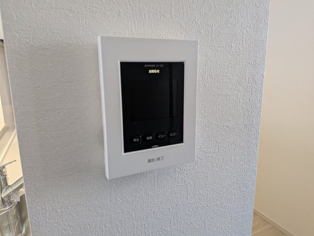 八王子市　長房町　新築一戸建て　４期のセキュリティ|～TVモニター付インターホン　訪問者の確認に便利です～