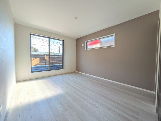 八王子市　長房町　新築一戸建て　４期の寝室|～2階7.8帖の主寝室　ベッドなど大型買うのレイアウトもしやすい広さです～