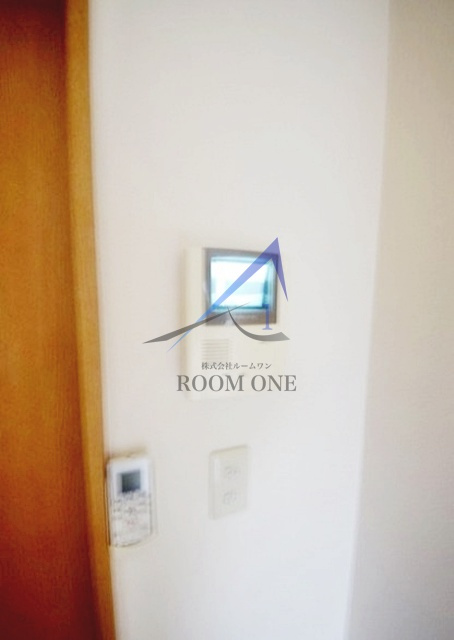 ヴィルヌーブ花小金井のセキュリティ|モニター付きインターホンです。