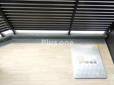 【バルコニー】 | ララプレイス難波シエール