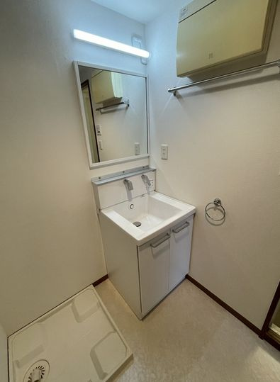 タケノヤハイツ錦町の独立洗面台