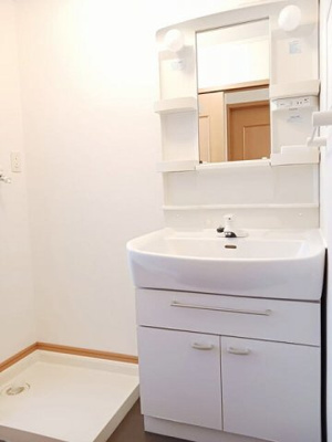 【洗面所】 | グランツＢ | ゆったりとスペースのある洗面所