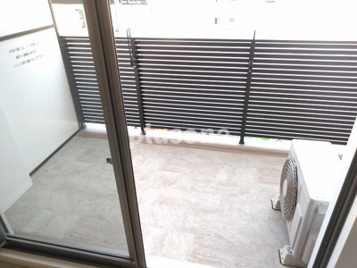 【バルコニー】 | スプランディッド十三本町