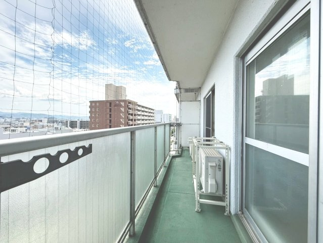 日商岩井朱雀マンション　8階のバルコニー