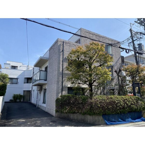 ガーデン千里山の外観