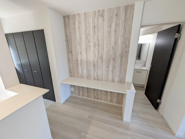 八王子市　長房町　新築一戸建て　４期の内装|～リビングには、リモートワークやお子様のスタディスペースに大活躍のカウンター付き～