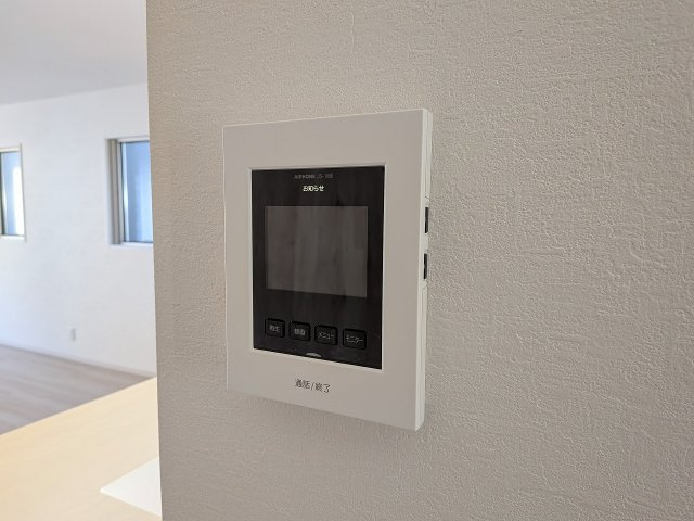 八王子市　長房町　新築一戸建て　４期のセキュリティ|～TVモニター付インターホン　訪問者の確認に便利です～