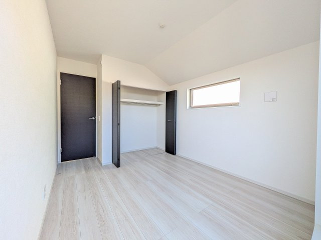 八王子市　長房町　新築一戸建て　４期の収納|～収納力の高いクローゼット完備～