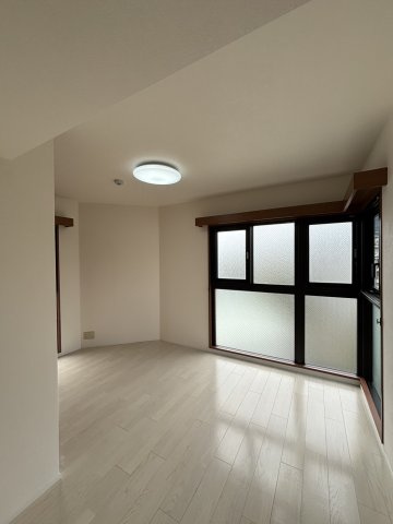 パレシェール苦楽園北夙川通りの洋室|個人の部屋や寝室として使える洋室です