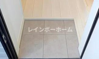 Avanti市川の玄関