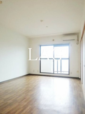 【居間・リビング】 | イーストパーク胡録台 | 洋室のお部屋です。