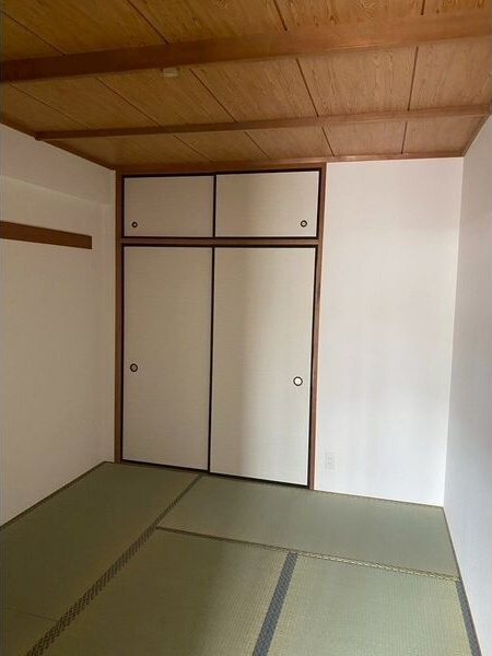 ネオハイツ名和の和室