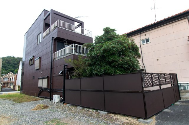 足利市通５丁目の店付住宅の外観