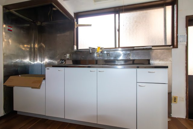 足利市通５丁目の店付住宅のキッチン