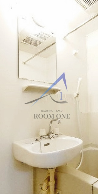 クミハウス上野の洗面所|洗面台です。