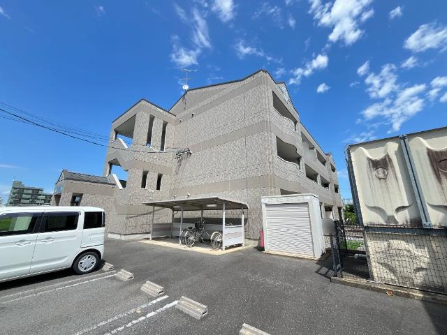 クローバーの外観|外観写真（昼）