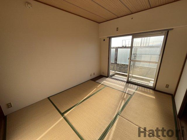 シャンボールメゾン曽根の和室