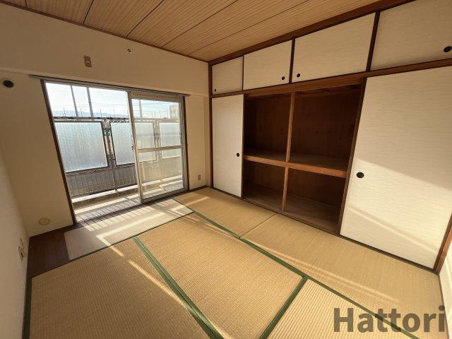 シャンボールメゾン曽根の和室