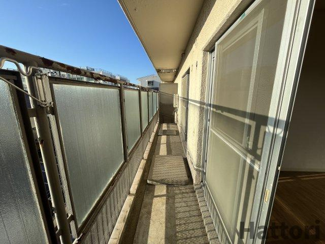 シャンボールメゾン曽根のバルコニー