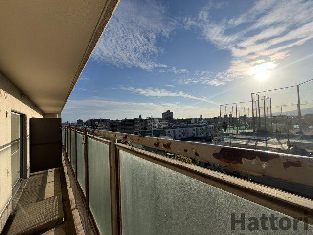 シャンボールメゾン曽根のバルコニー