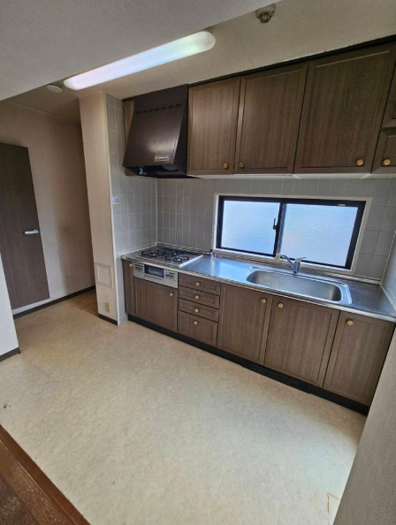 コスモ千代田　角部屋4LDKのキッチン