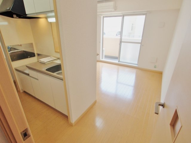 ラフィーネ東野の居間・リビング