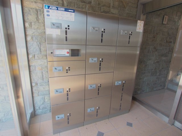 ラフィーネ東野のエントランス