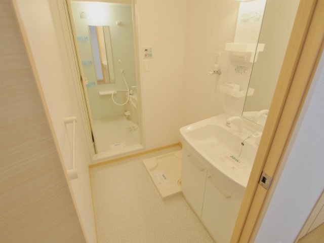 ラフィーネ東野の洗面所