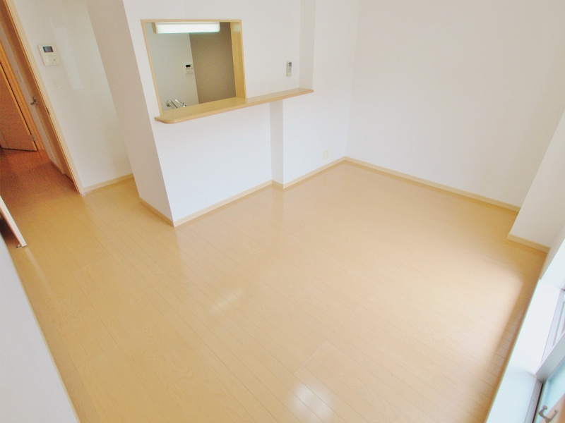 ラフィーネ東野の居間・リビング