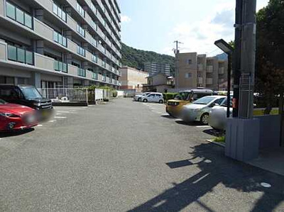 【駐車場】 | 【上質リフォーム】グランシャリオ可部中央 | 室内（2025年10月2日15：00頃）撮影