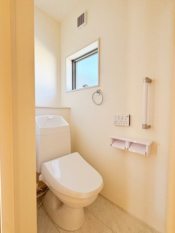 新築戸建・新築建売　安積南長久保1丁目【長期優良住宅】安積三小・安積二中のトイレ