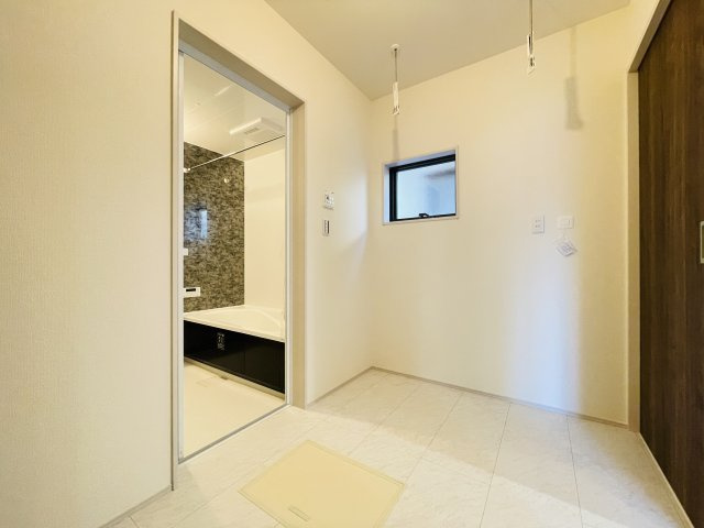 【脱衣所】 | 熊谷市河原町第5   LiveleGarden.s　新築戸建　全1棟　1号棟