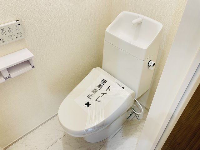 【トイレ】 | 熊谷市河原町第5   LiveleGarden.s　新築戸建　全1棟　1号棟