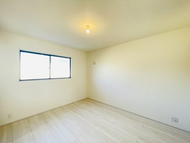 【洋室】 | 熊谷市河原町第5   LiveleGarden.s　新築戸建　全1棟　1号棟